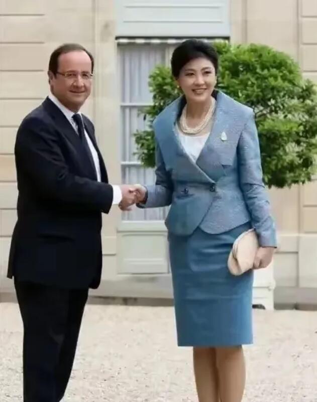 这是真正的顶级美女，这身材这气质简直绝了，一出场完全惊艳了全场，她的长相太出乎预