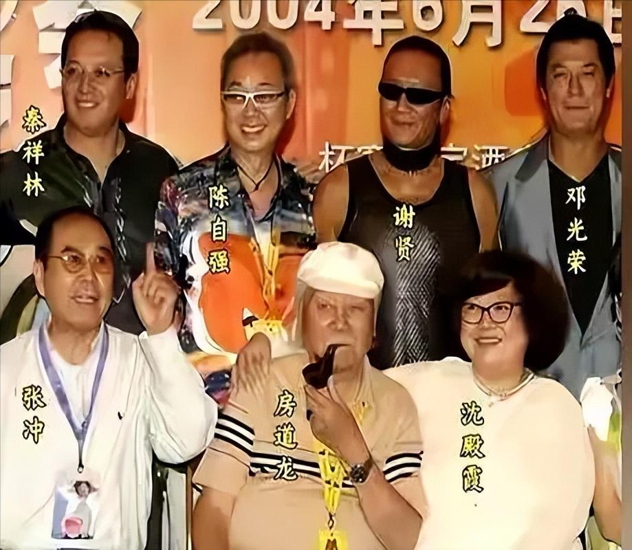 谢贤这一生，最让人羡慕的可能不是红了多少年，也不是谈过多少段感情。而是年轻时身边