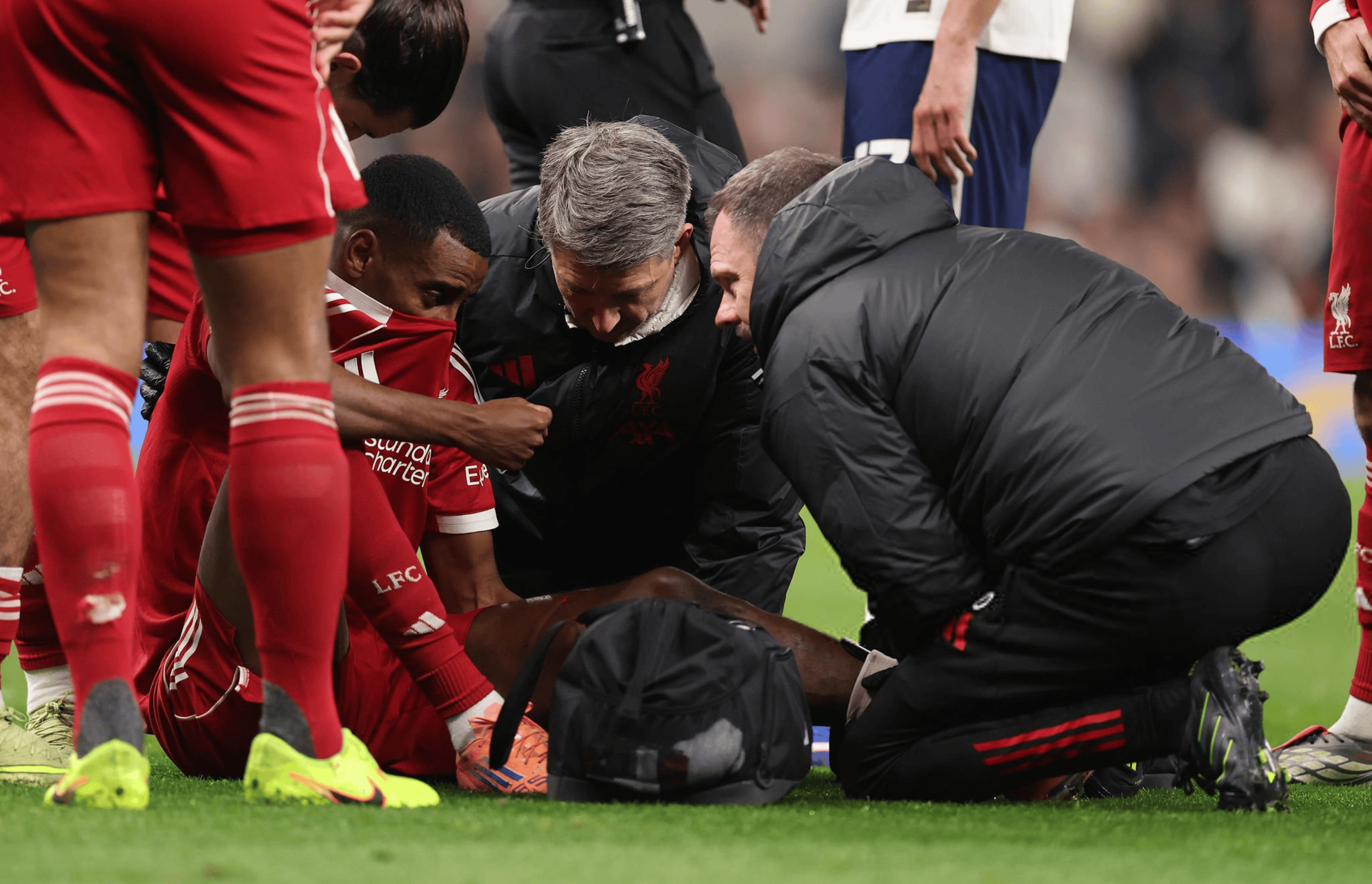 罗马诺: 利物浦冬窗或进行引援, 考虑引进一名还是两名球员