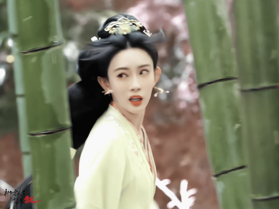孟子义灵动具象化孟子义把姜桃花演得灵动又俏皮，眨巴眼睛时的狡黠劲儿像极了刚下山