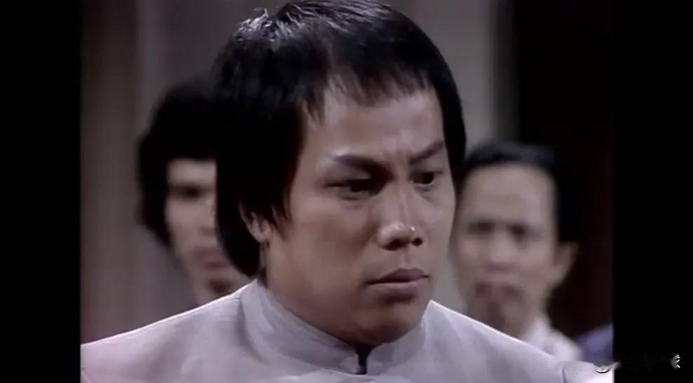 60后，70后多数因为梁小龙喜欢港台武打片，这可是比射雕英雄传还要早的港台片。更