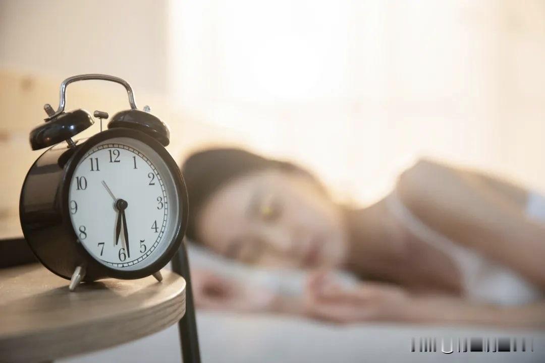 失眠吃药先看禁忌！16种安眠药的“雷区”清单，这些人绝对不能吃，附安全用药指南