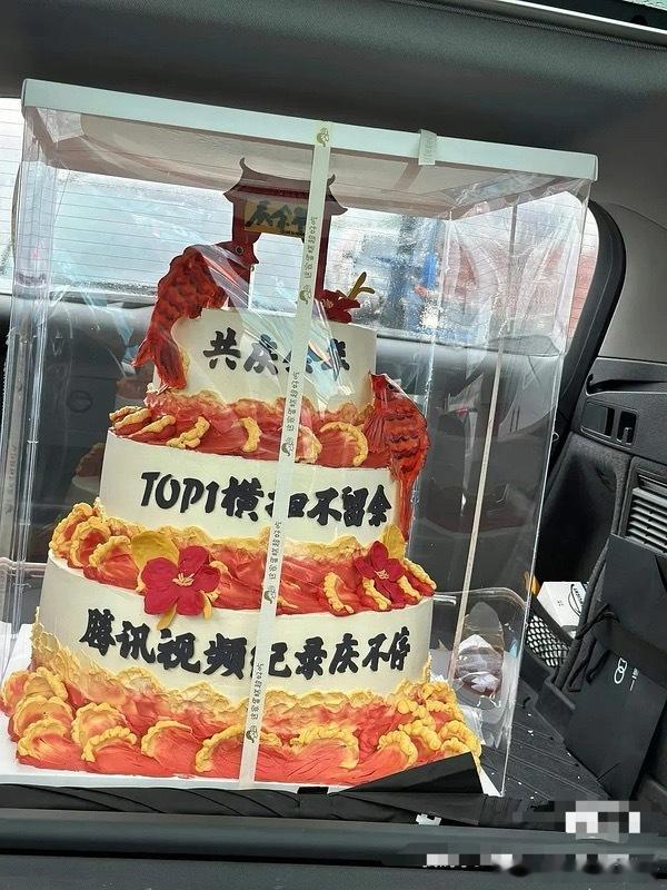腾讯拉新吹个年冠也就算了，还吹史冠？腾讯拉新最好的肯定是动漫，剧集的话肯定是庆余