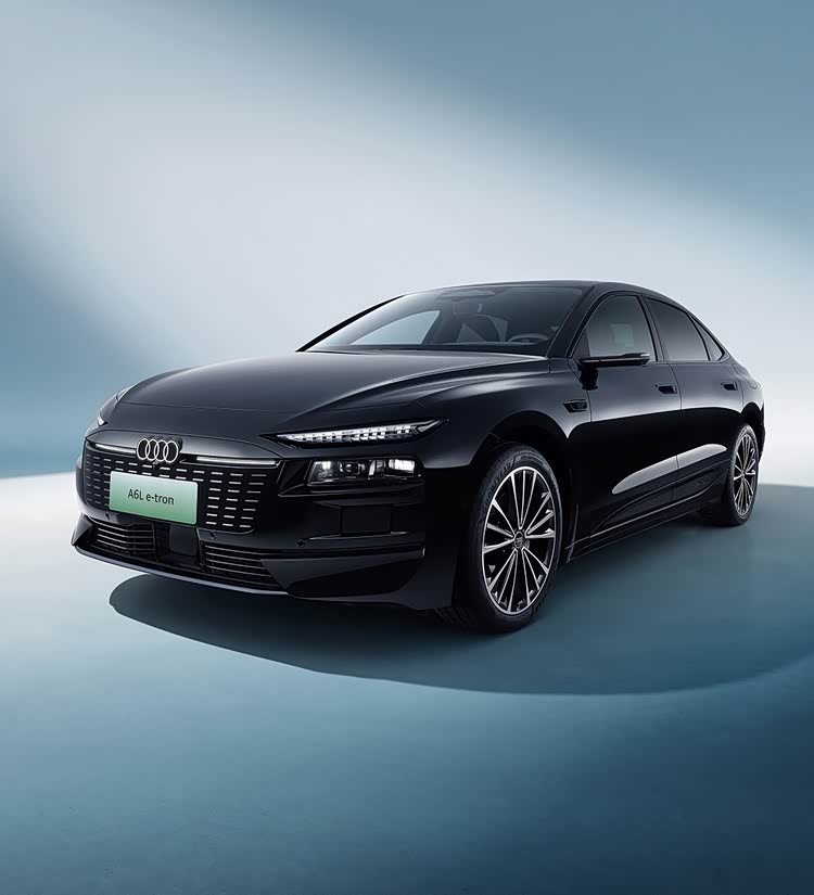奥迪终于放狠招！A6L纯电版上市，30.98万起，比燃油版还划算，华为智驾加持