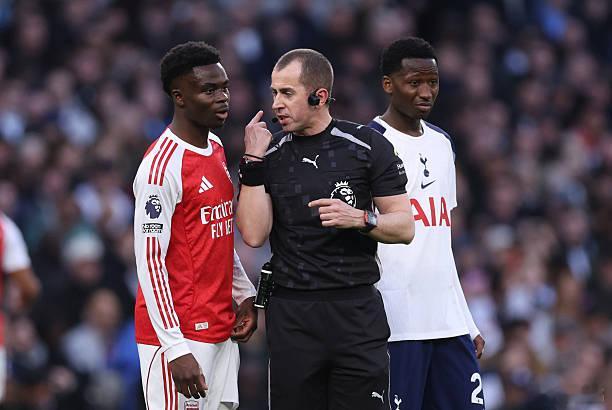 热刺vs阿森纳现代足球太可怕了，很快就会变成美国NFL了。前8分钟阿森纳占据绝