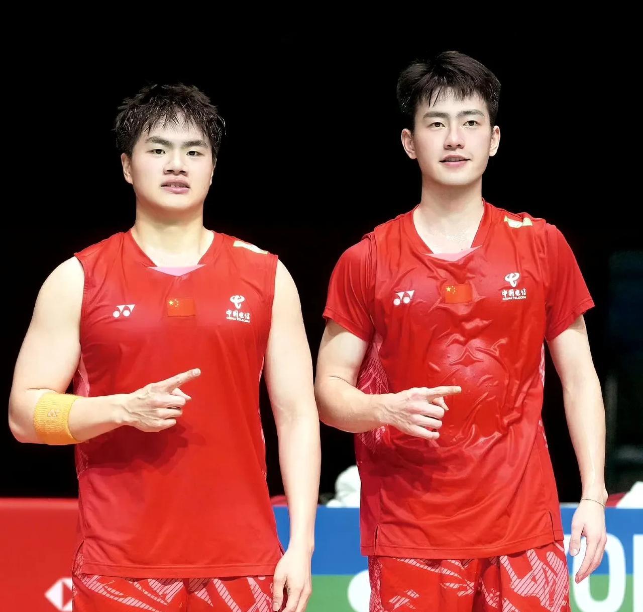 马来西亚羽毛球大师赛，国羽晋级16强的选手和组合：-男单：李诗沣、翁泓阳-