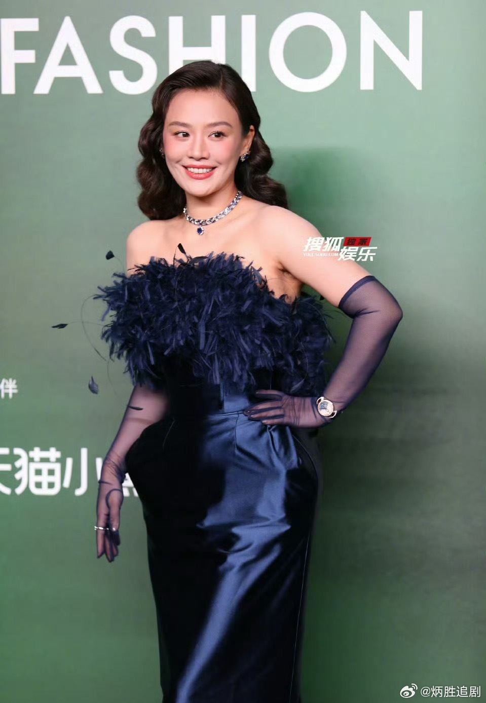 马思纯应该是大骨架，感觉瘦不下来，vogue盛典红毯走出了一种肥美感[捂脸哭]