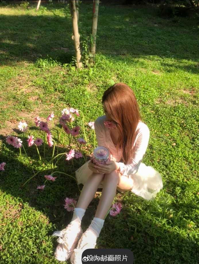 怎么能瘦成这样哇，好小一个超小一个一小坨🥺🤲🏻
