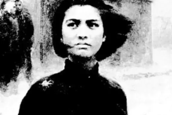 1941年，日军对一个15岁小女孩磨肉，将她活剐而死，还把头砍下来挂村口示众，然