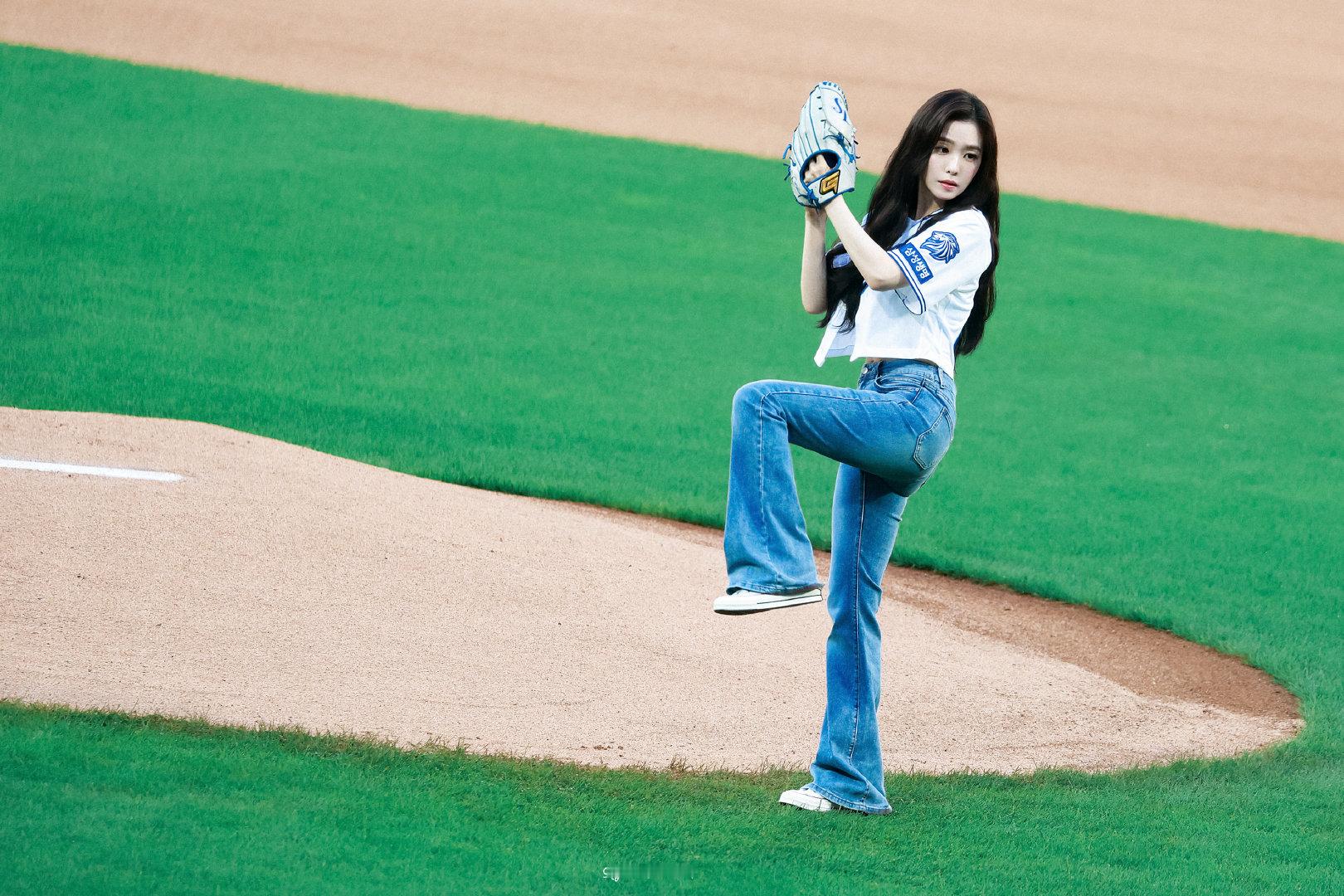 #Irene#💖#裴珠泫颜永一#𝟸𝟼𝟶𝟾𝟸𝟿三星獅開球​