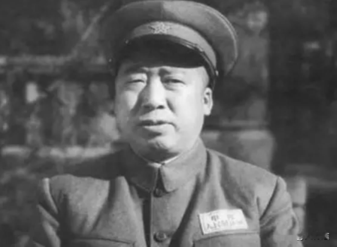 建国之初，毛主席外出视察，有三个人是必须要陪同。第一个是杨尚昆，第二个是罗瑞卿，