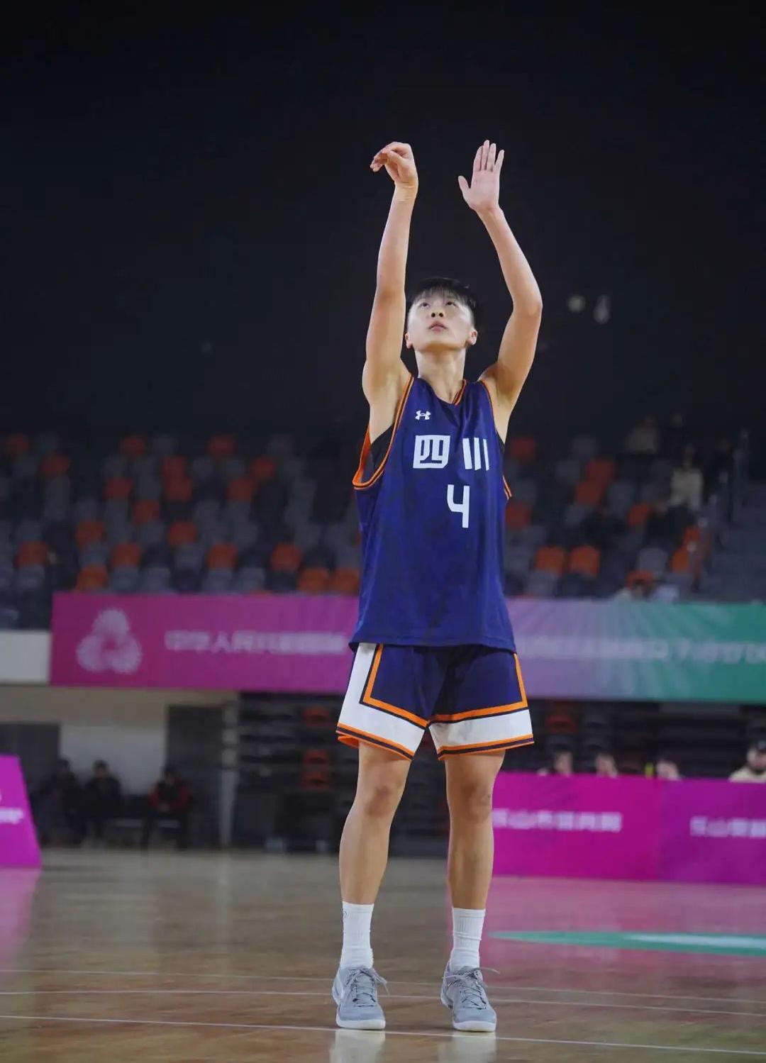 恭喜四川U18女篮逆转获全运会开门红！江苏女篮国少核心带队狂胜对手！我这应