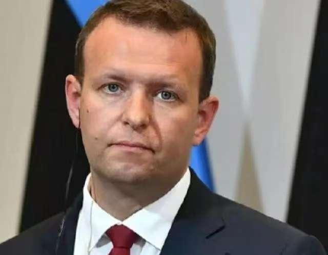 就问中国怕不怕？强大的爱沙尼亚向中国发出最后通牒，让中国必须在爱沙尼亚和俄罗斯之