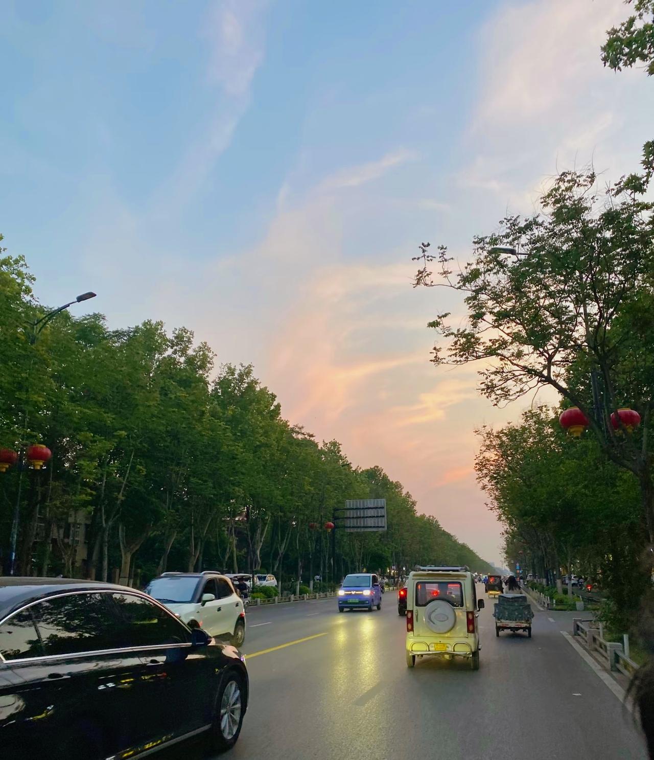 ：）想妈妈的时候，就摸摸耳朵。这块骨头是妈妈给的“永恒礼物“。这个永恒礼物