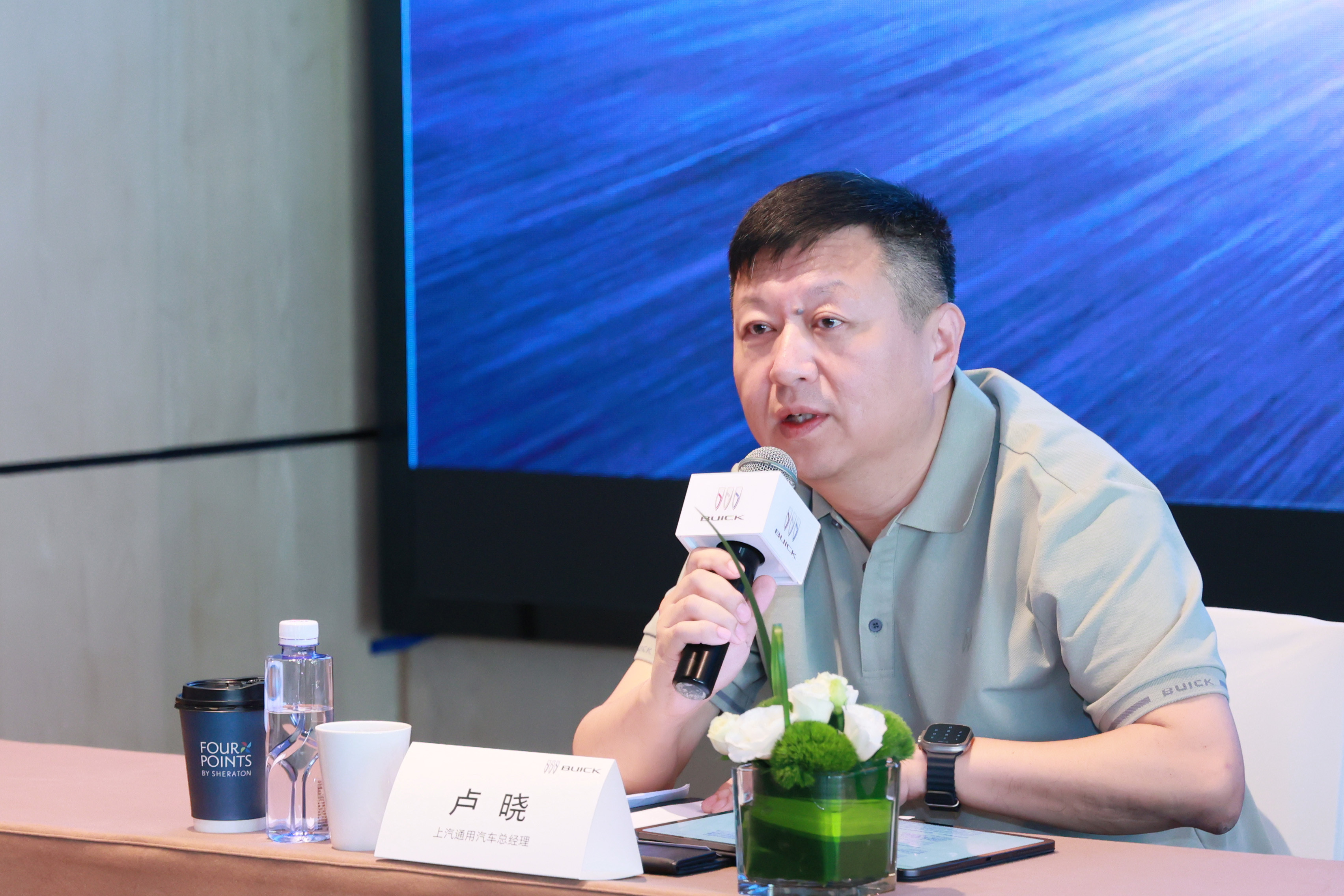 【上汽通用卢晓：未来8个月至少有5款产品上市】在全新别克GL8陆尊上市发布会