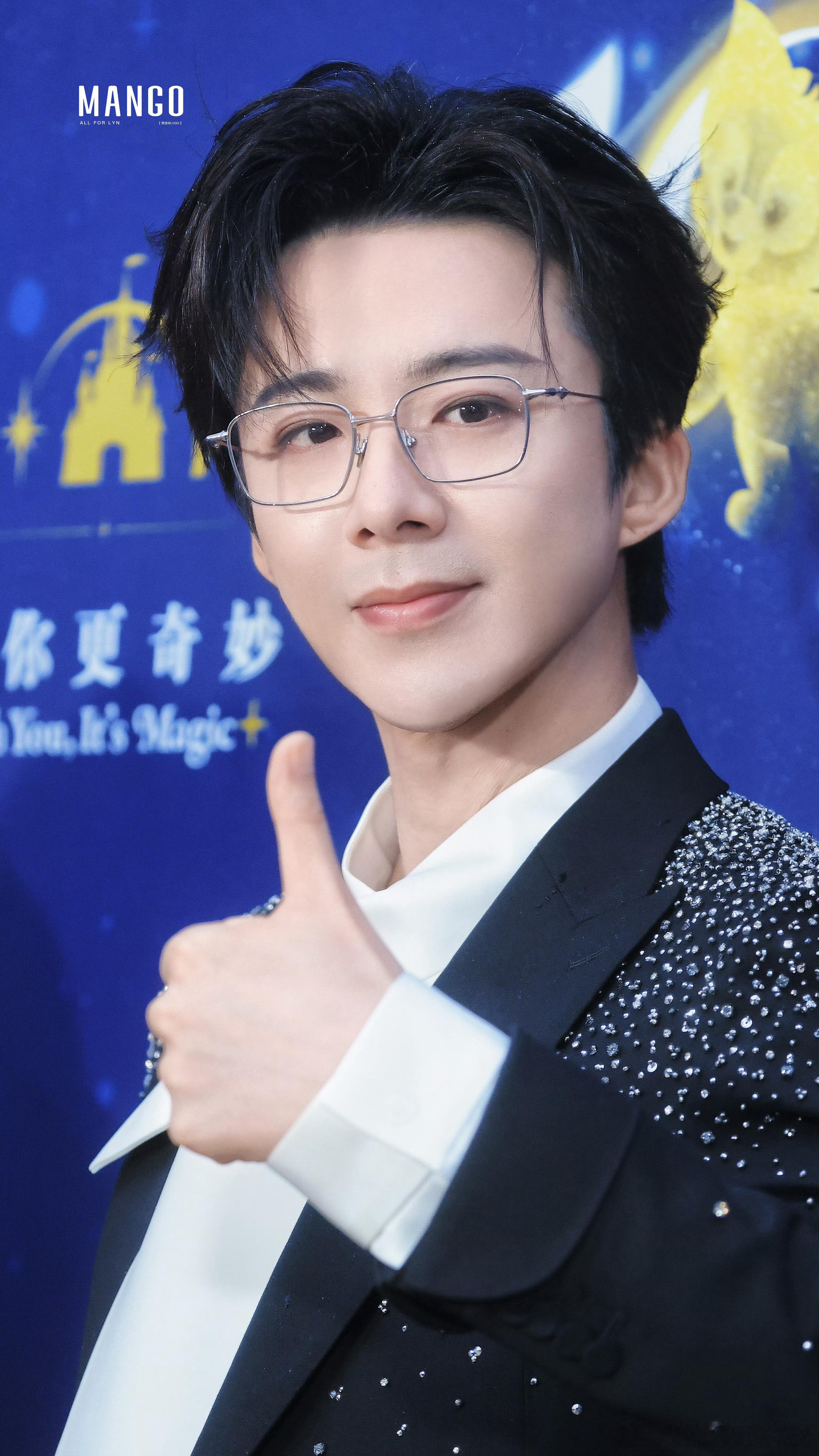 刘宇宁是忙的脚不沾地也要来安慰粉丝一下，等我哈会直播给你们听新...