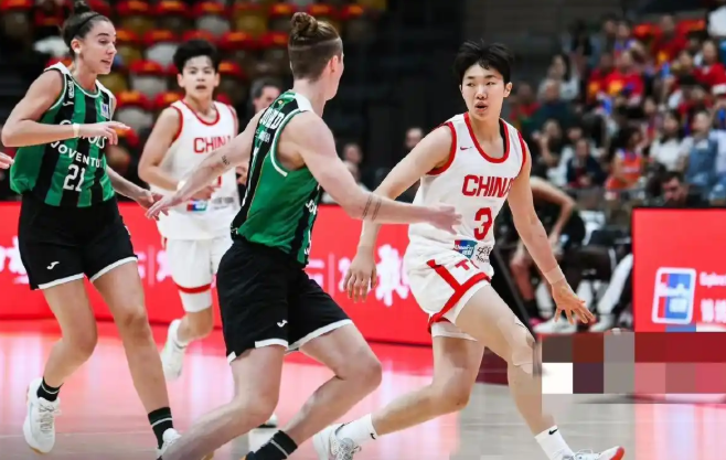 中国男篮名宿王治郅真是太爱中国篮球了！在中国女篮以91：86险胜尤文图特队的赛后