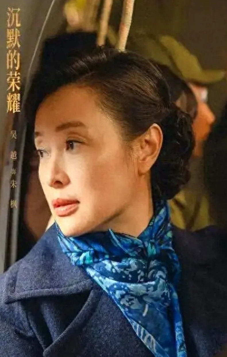 沉默的荣耀我决定再也不看了。一是这个题材太过沉重，看的纠心。而且还没有悬念，知道