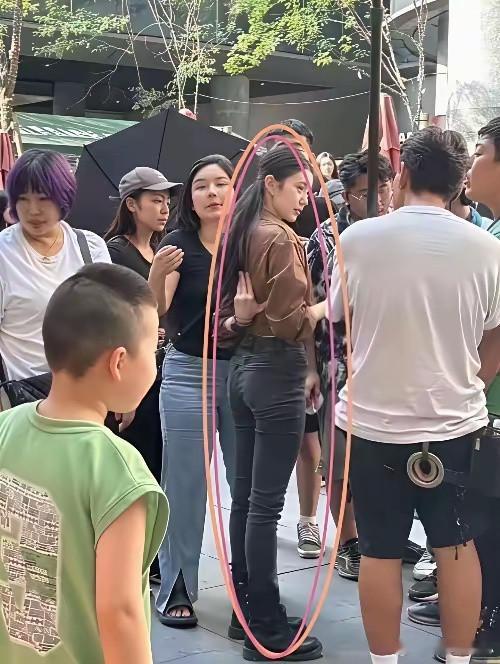 天呐，，路人视角下的刘浩存