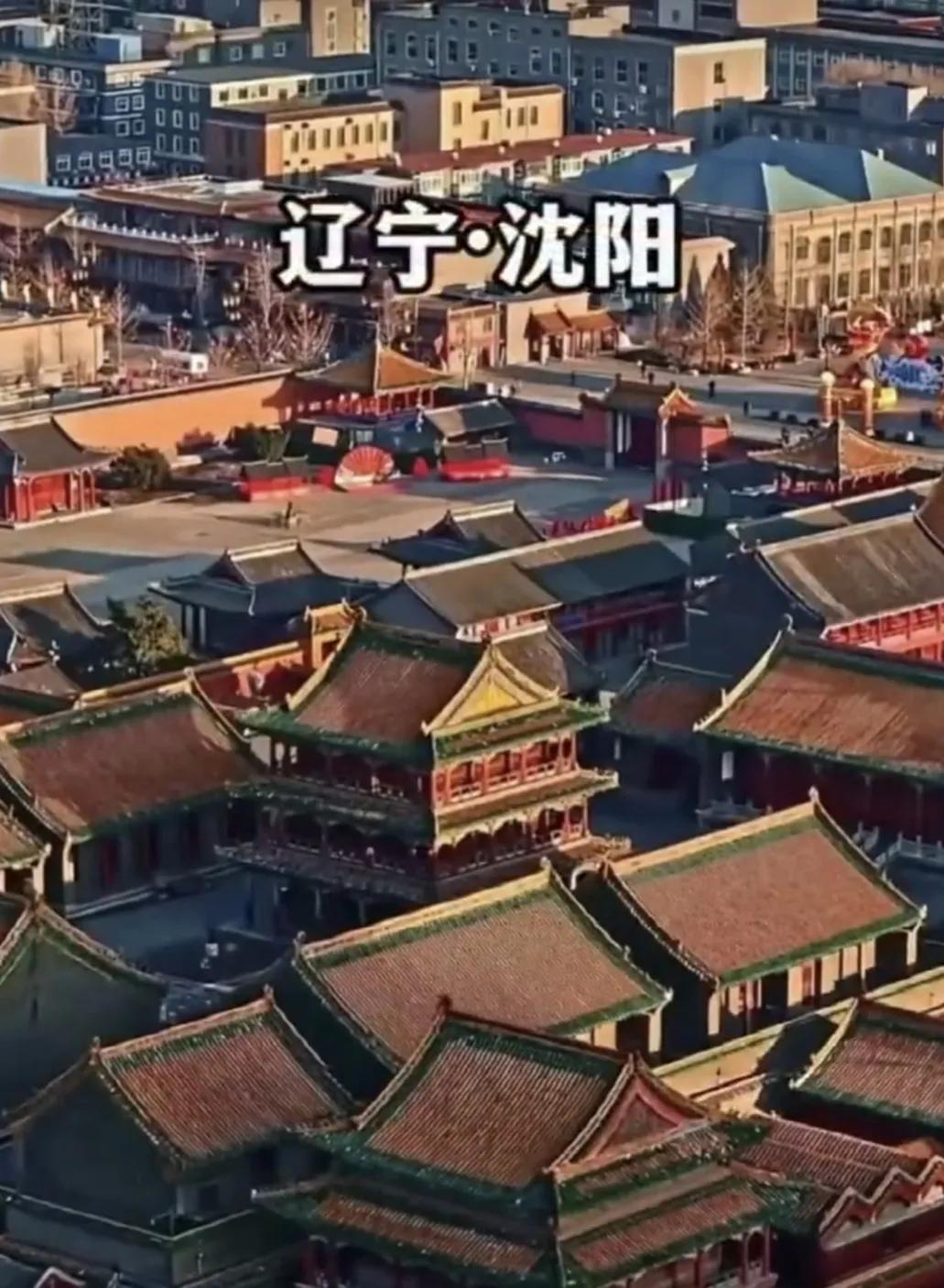 是民俗。中医讲“秋收冬藏”“秋冬养阴”。夏天贪凉、出汗多，耗气伤津，脾