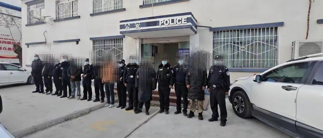 西藏贡嘎警方再出重拳，精准捣毁一处隐藏在足浴店的卖淫窝点，当场抓获10名涉案人员