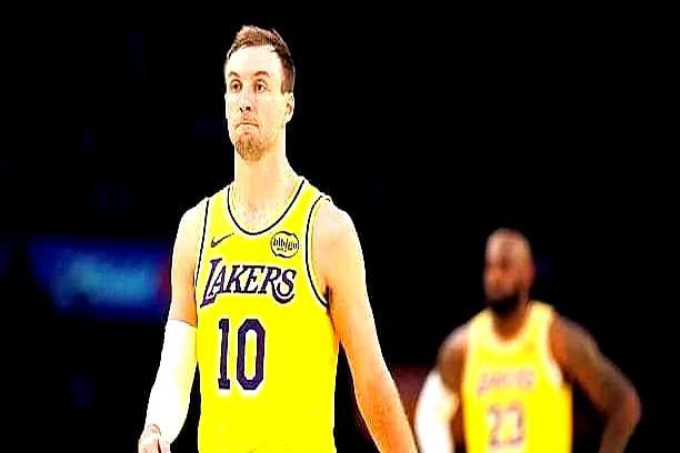 湖人这笔交易，算是近年NBA交易截止日最赚的捡漏了。此前湖人手里的文森特，