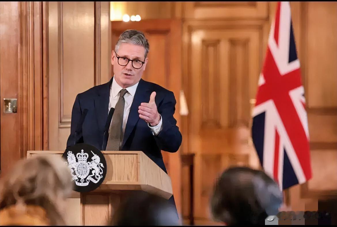 英国首相斯塔默的三句话。世界震惊，中国震惊！英国首相斯塔默在访问中国前后说了