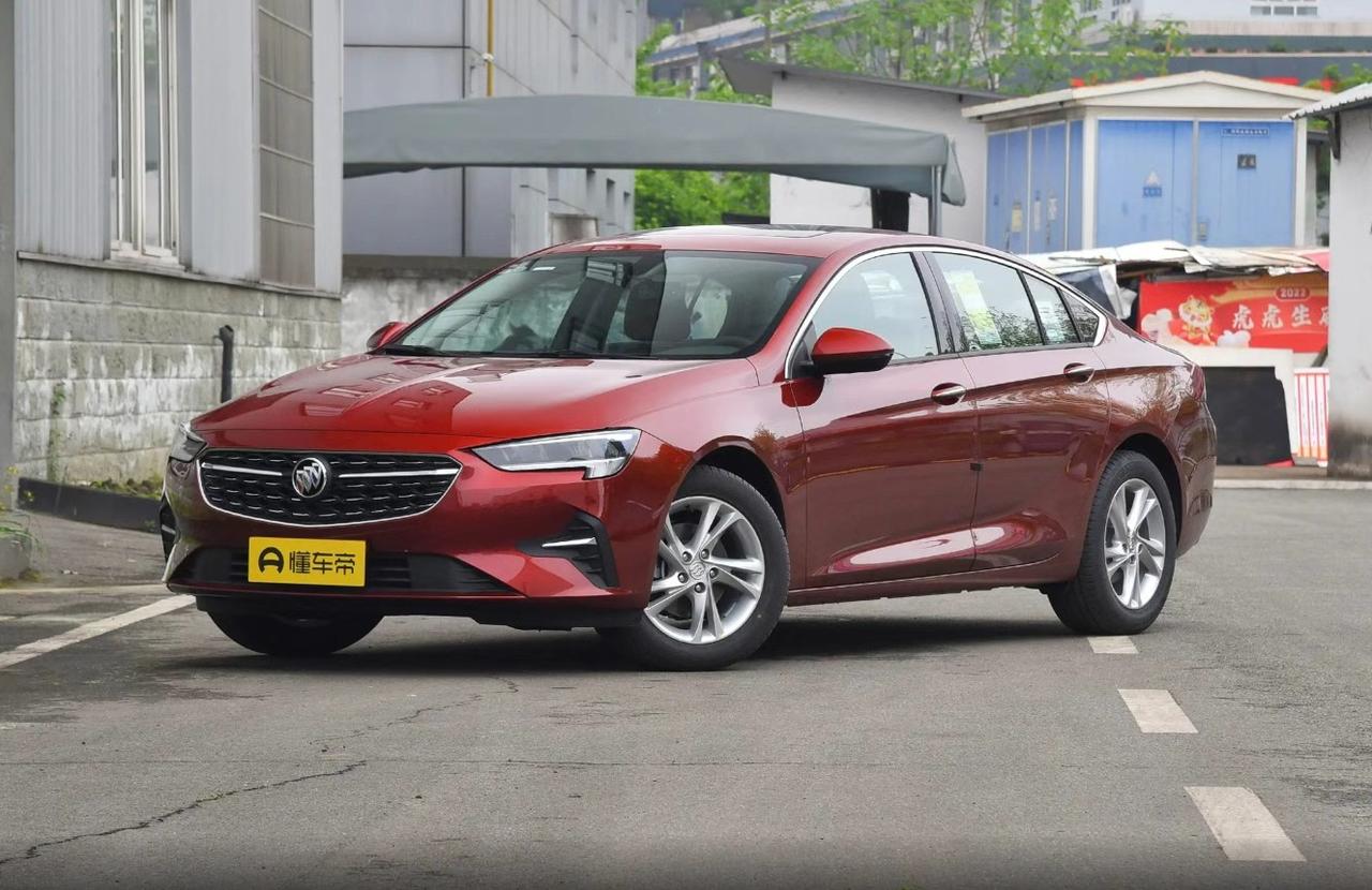 作为一台曾经“高高在上”的美系B+级轿车，别克君越如今在二手车市场彻底“接地气”