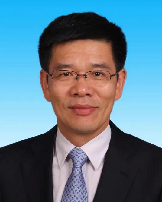 原内蒙古党委常委、常务副主席黄志强已调任国家开发银行。根据国家开发银行网站的消息
