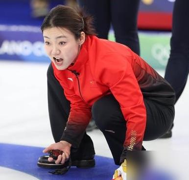 2026女子冰壶世锦赛第十二轮，中国队对阵瑞典。赛前咱们3胜3负排第七，瑞典