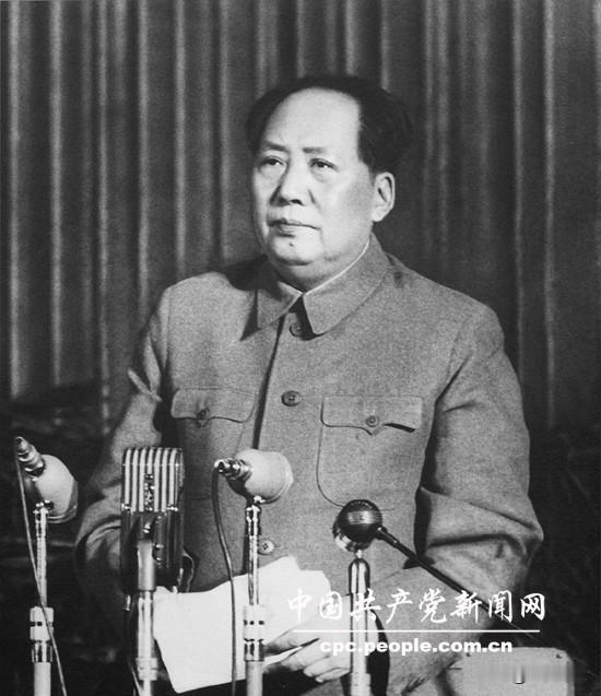 伟人终是伟人：开国领袖毛主席曾预测，待到大陆繁荣昌盛、国富民强后，尽快出手收回台