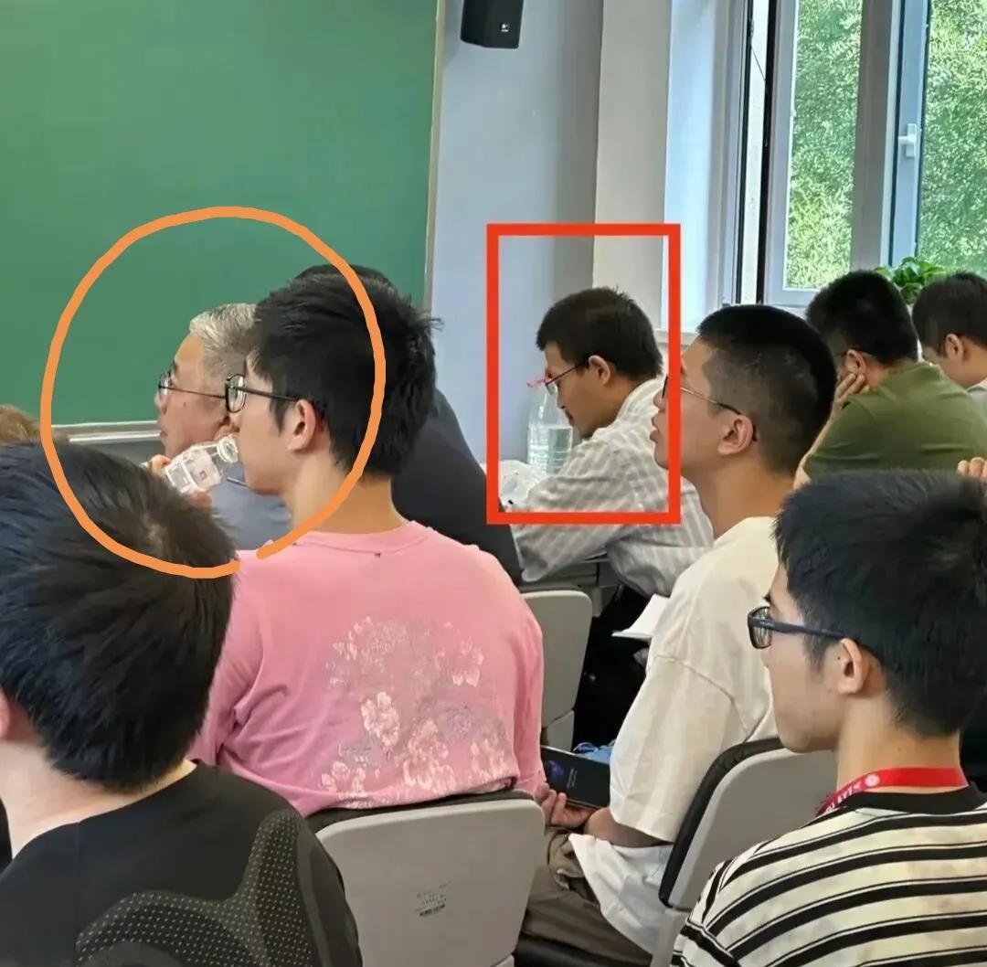 连韦神韦东奕的导师田刚（田刚导师可是数学家丘成桐），也来听王虹讲课了，这可是我国
