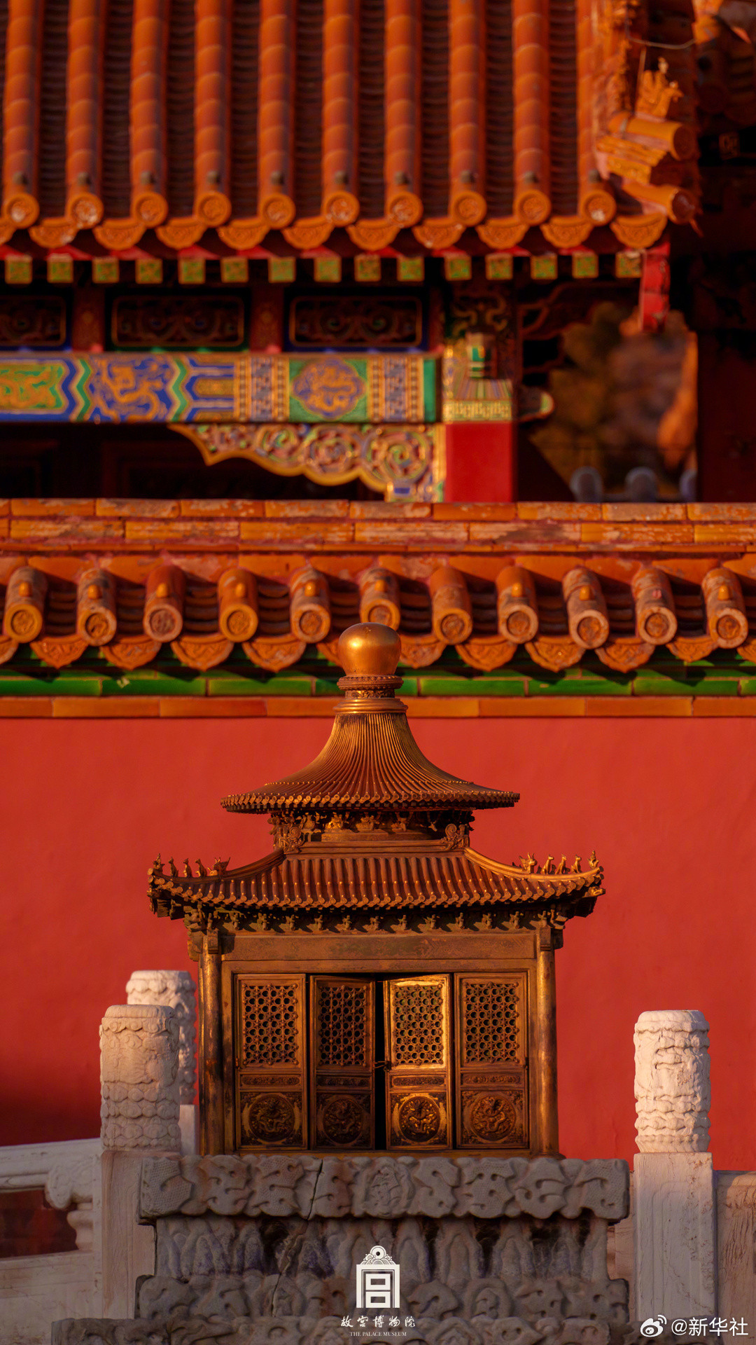 #打卡故宫的春夏秋冬#【收藏！#故宫2025月份壁纸#】从繁花似锦到落叶纷飞，四