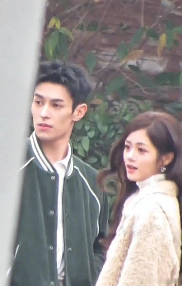 告白的男二女二，男二是左叶么居然拍戏了好久没看到他了