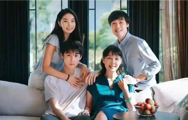 宗富利面临危险，宗庆后的美籍儿子宗继昌准备回来继承家业。 2024年1月下旬