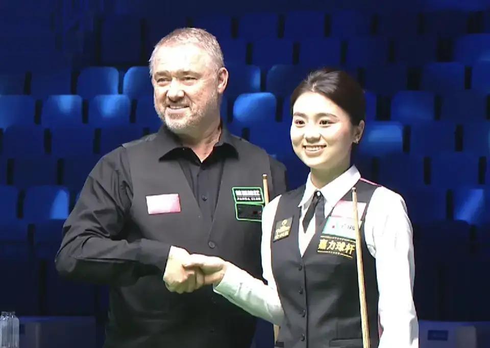 5比2，亨德利被她打懵白雨露昨晚在苏州表演赛干出这一串比分，七届世界冠军赛