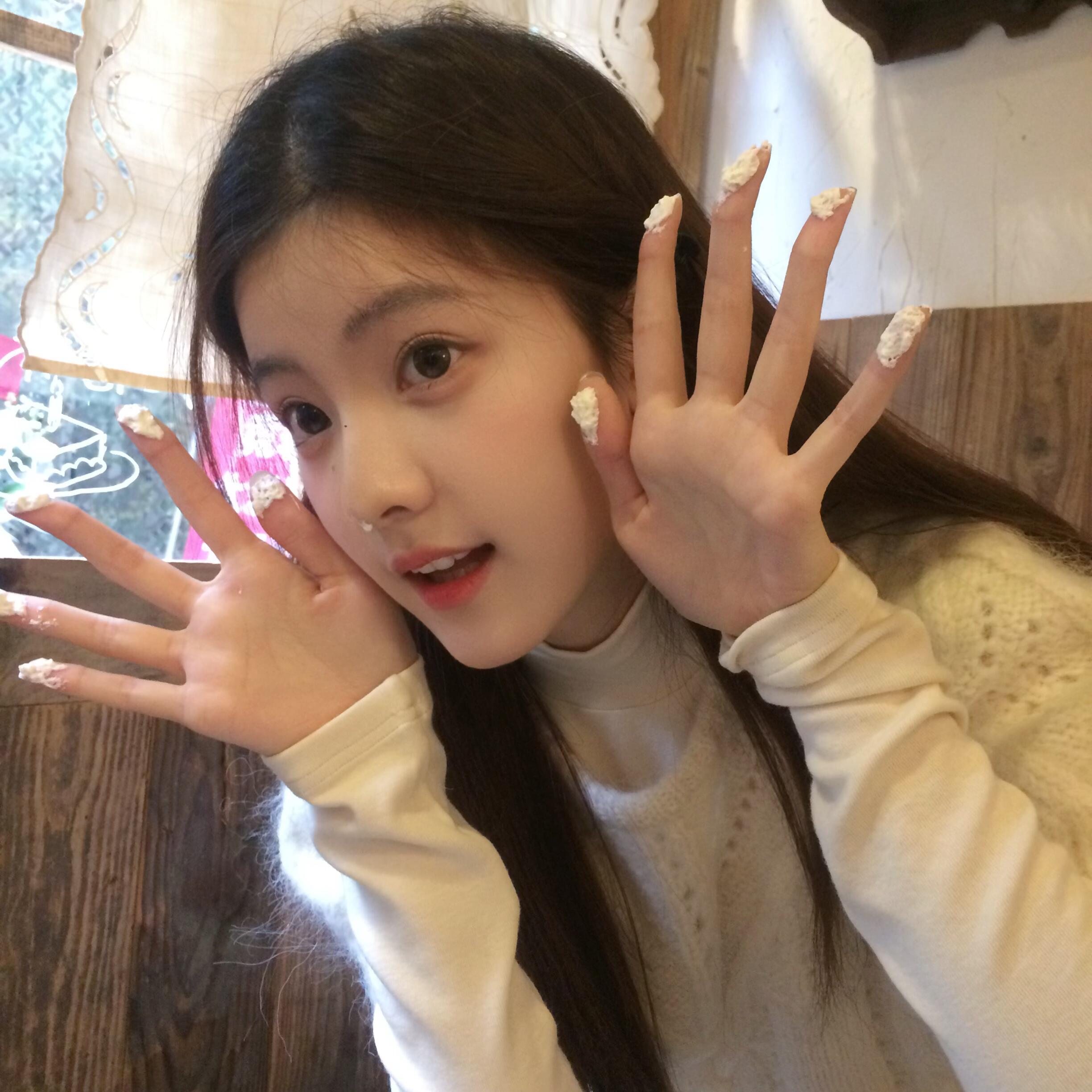 曾靖灵简直就是为公主头而生…..👑​​​