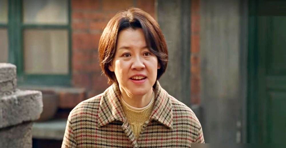蔡少芬拍完《甄嬛传》找到孙俪，说自己怀孕了。孙俪听完，后背的冷汗都冒出来了。回想起俩人拍对手戏，她推