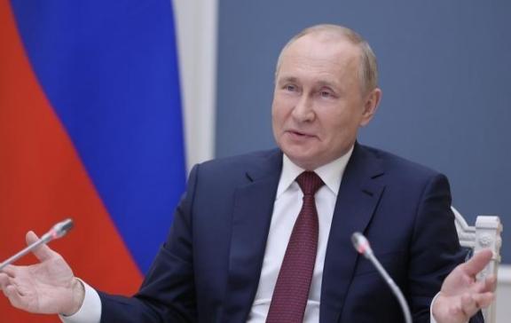 普京下命令，他明白：中俄关系再好，他也必须为俄罗斯未来考虑。全球资源博弈日趋