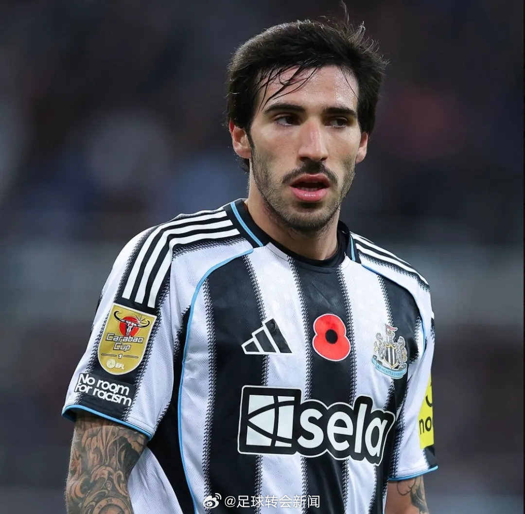 罗马诺在YouTube频道中还谈到了阿森纳和托纳利的传闻，他表示：“我认为托纳利