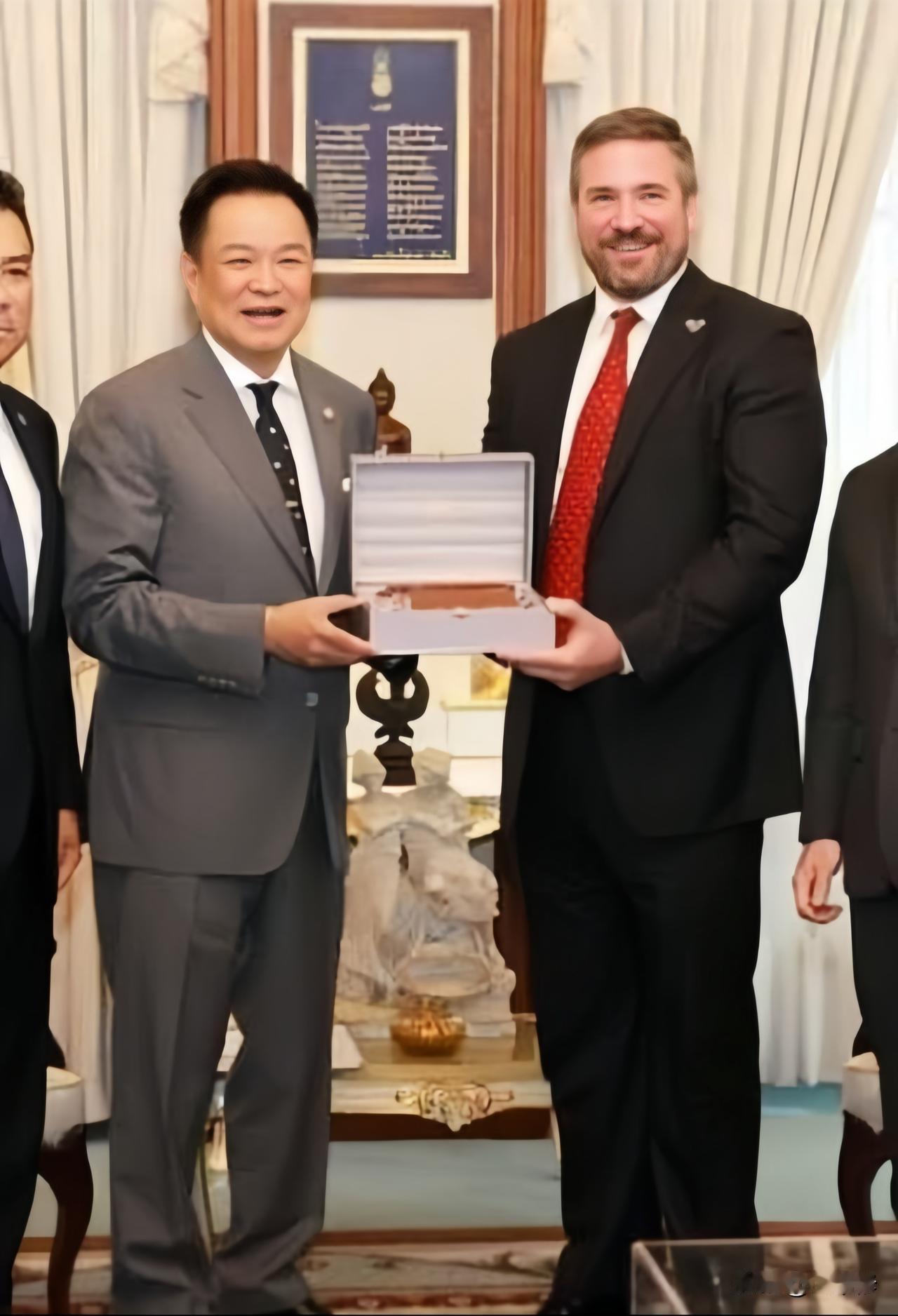 好消息，美国FBI表示将出重拳，剿灭东南亚网络诈骗集团！3天前，FBI副局长