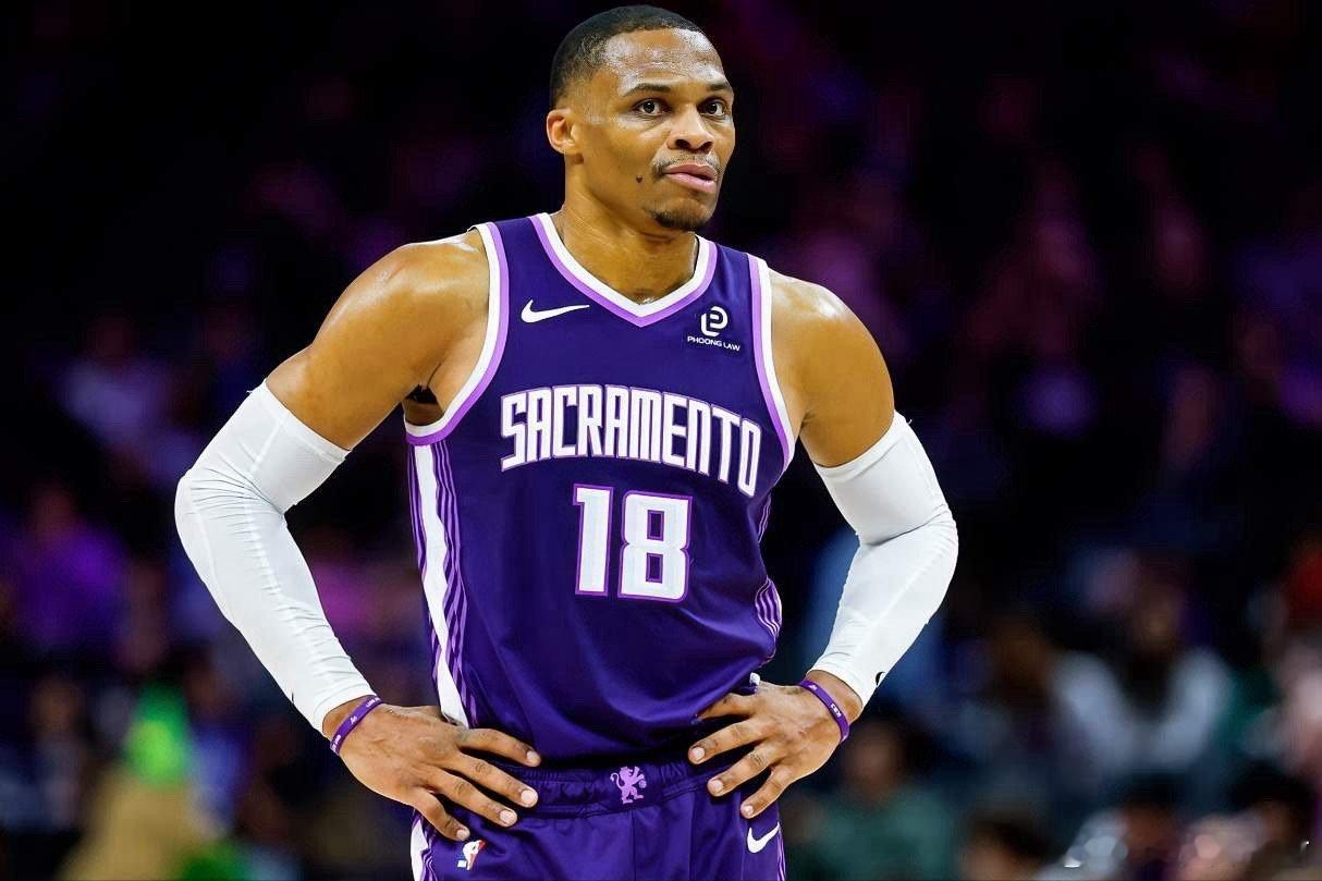 威少六项数据排名国王前5！！！1、得分13.8分，全队第52、篮板6.8个，全队