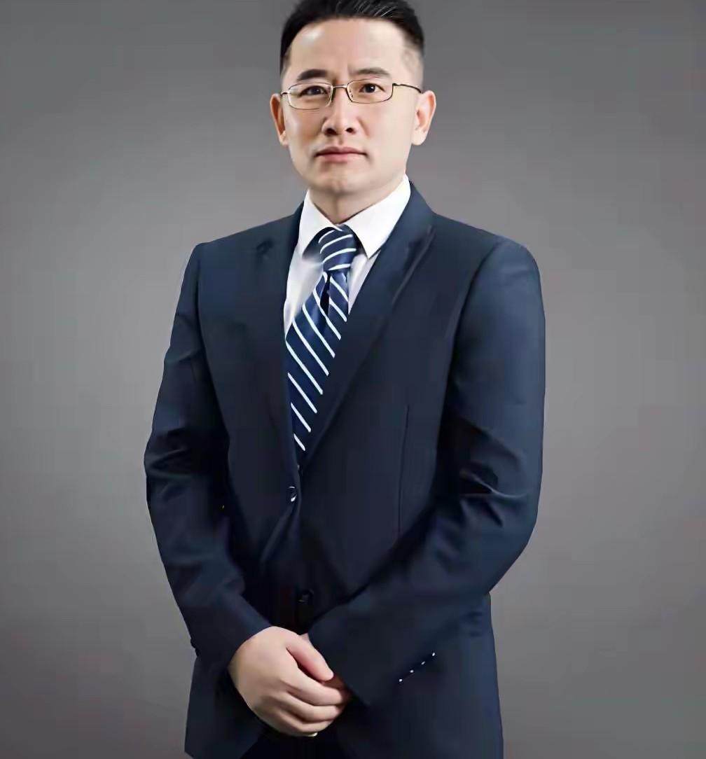 祖雄兵的妻子现在没有和他提出离婚，祖雄兵属于高收入，年收入不低于80万。他和妻子