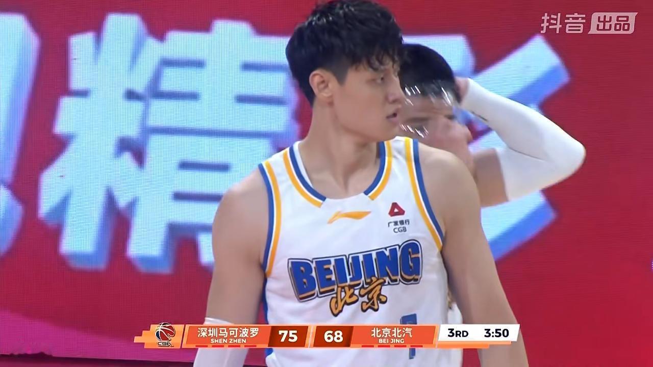 北京110-118不敌深圳，输球的4大责任人！1.曾凡搏，心比天高，技术比