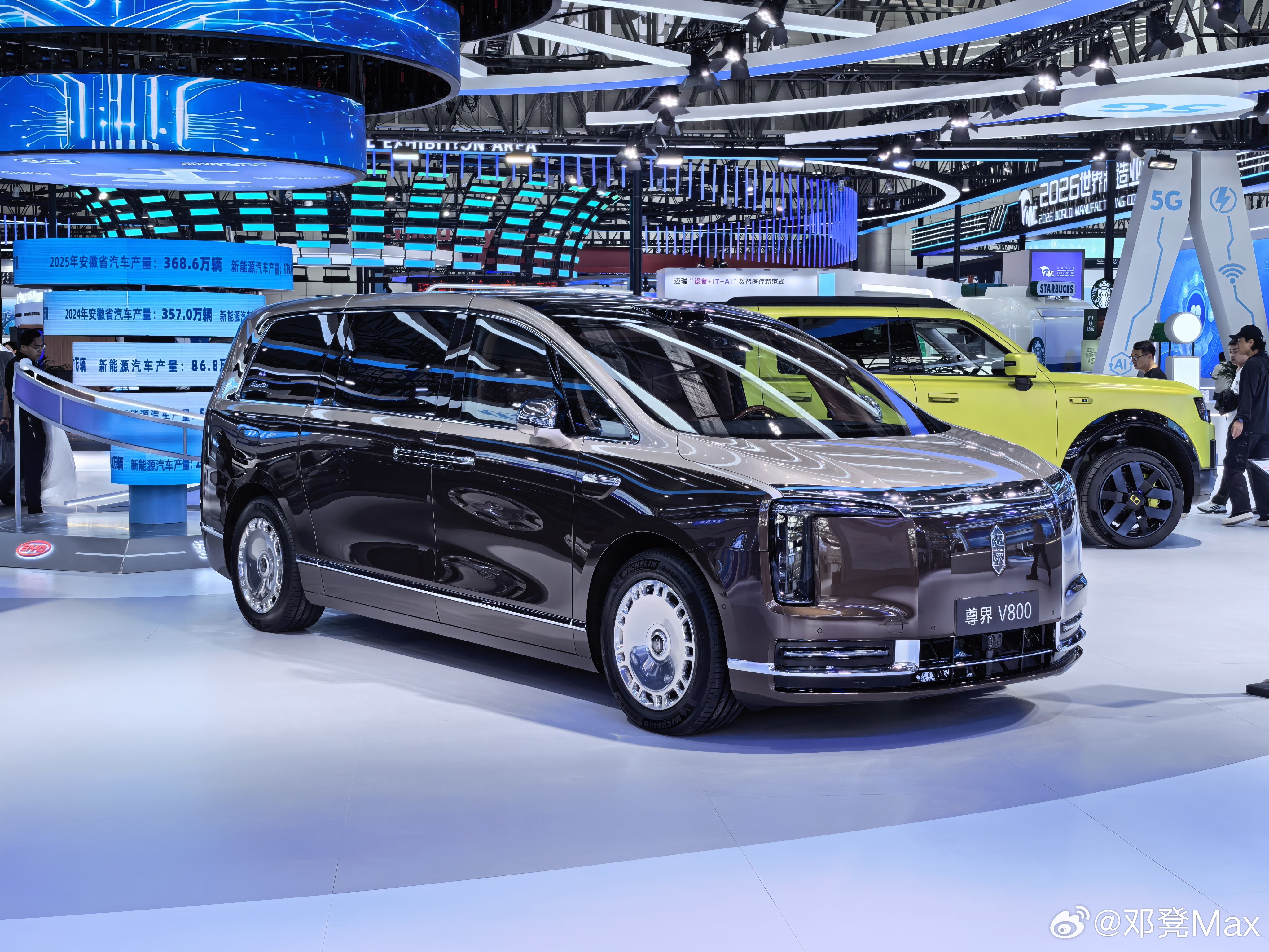 尊界V800作为国产顶级超豪华车型，本应该各方面都拥有远超普通车型的产品标准，其
