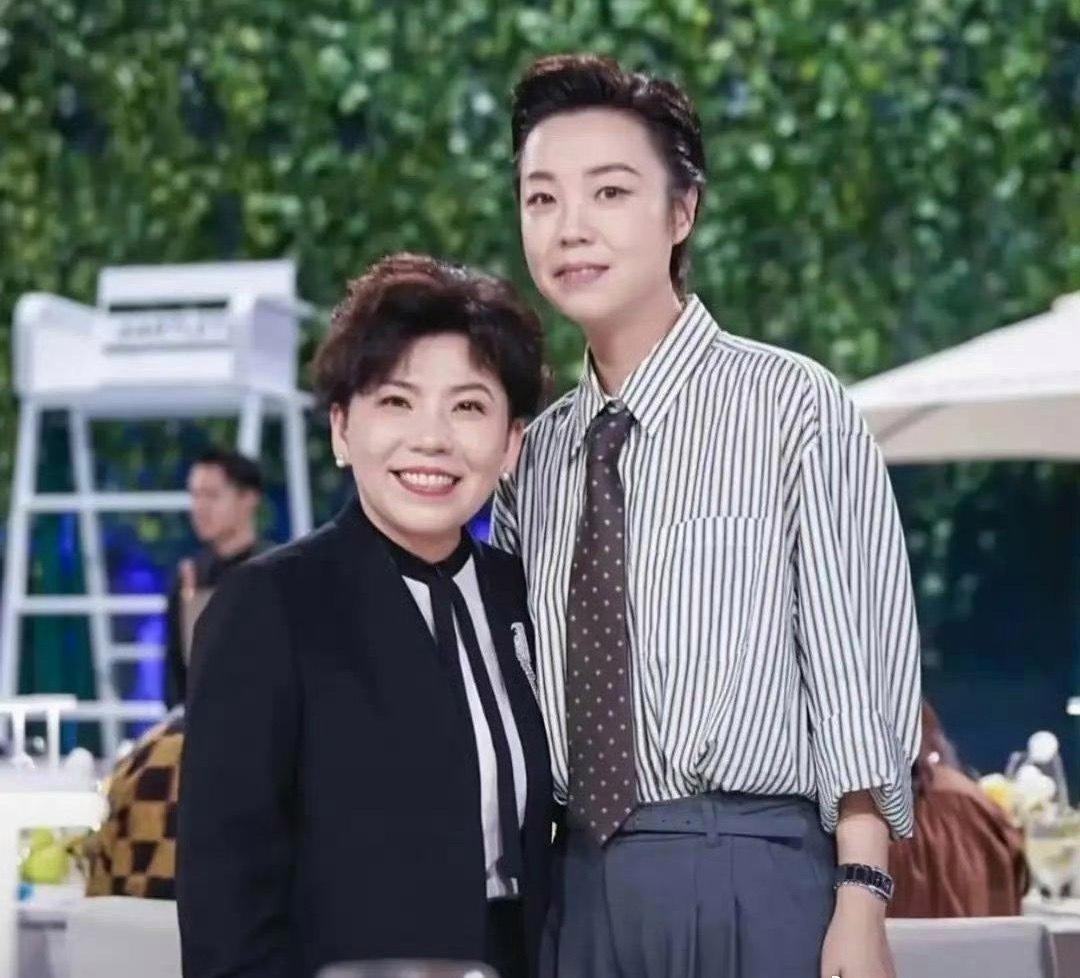 恩爱16年终抵不过“残酷现实”！44岁张怡宁正绚烂如花，大20岁的丈夫徐威却衰老