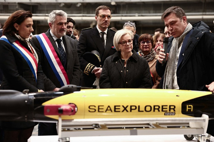 法国军方创新路径加速装备升级