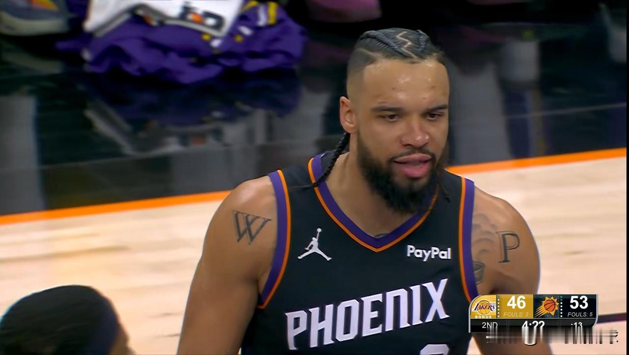 太阳大将狄龙-布鲁克斯真是强队的克星！在今天太阳主场以132：108大胜湖人的比