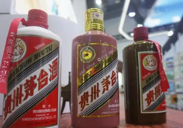 手机行业好久没这么刺激的事了，茅台比手机还狠。9月17日起，茅台自营店对500ml飞天实施限购，个人