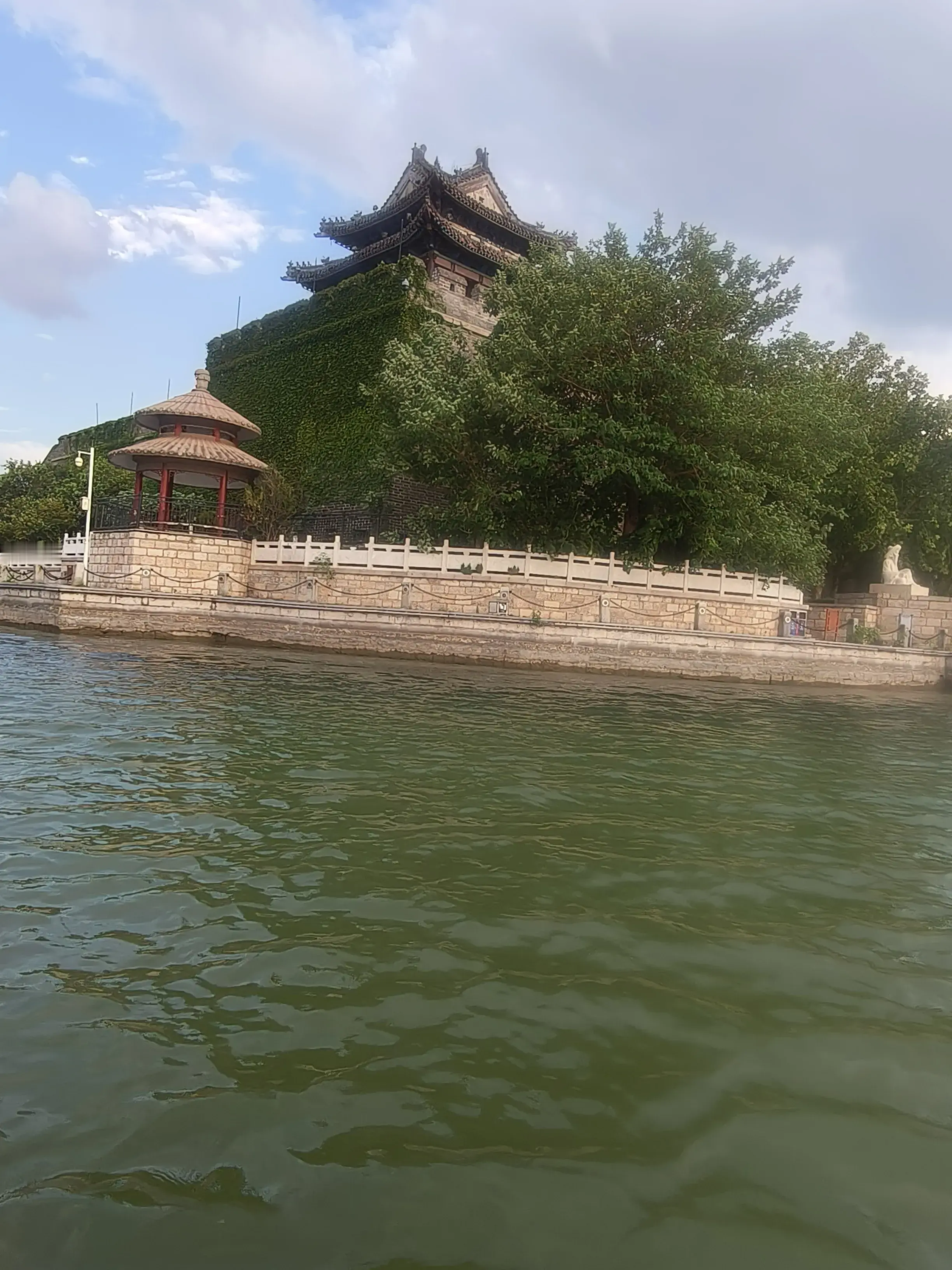 夫妻生活，究其本质是身体的亲密接触，追求的是愉悦之感。老祖宗早在《易...